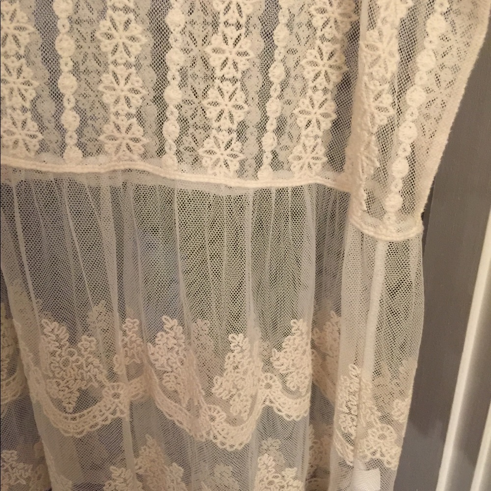 Lace Top, Large - Picture 3 of 4